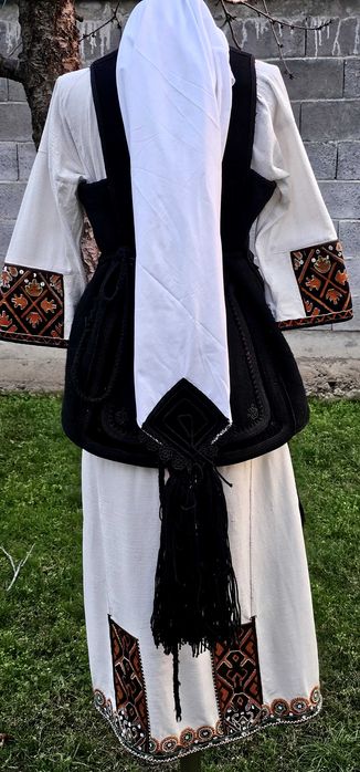 Македонска носия