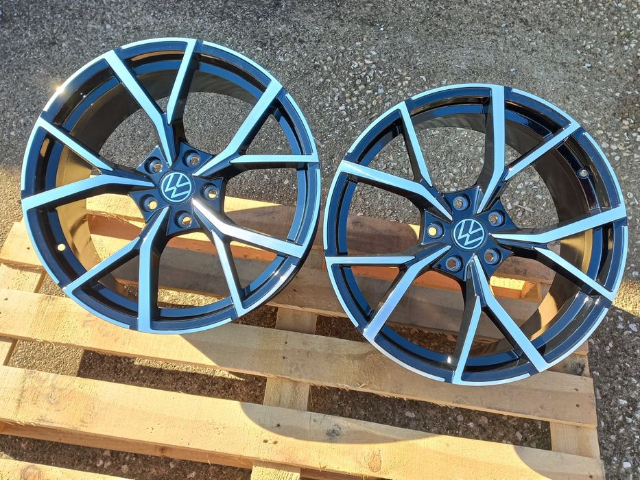 19" 5x112 Vw Gti Golf Passat Tiguan 8j et45 57.1 Seat Škoda Polish  Black