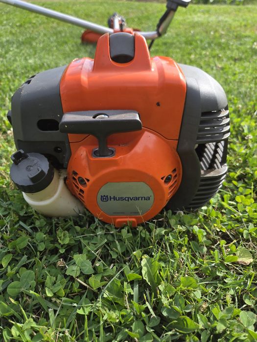 Motocoasa Husqvarna 135r