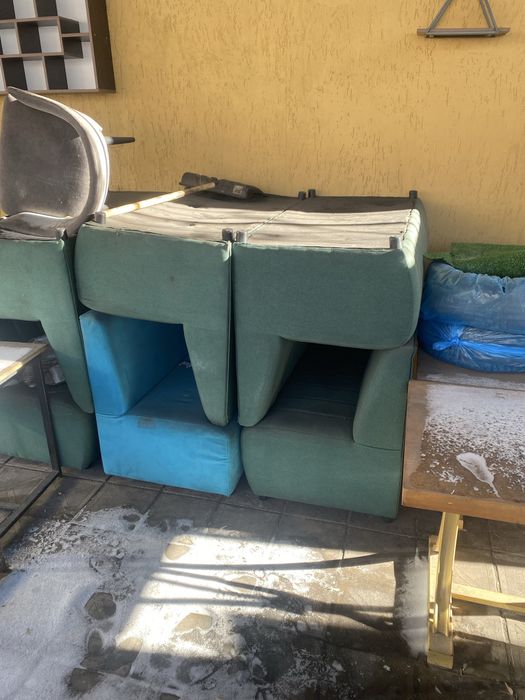 Продам диван для кафе