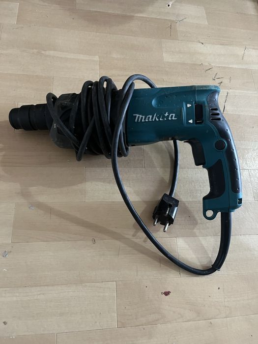 Перфоратор Makita 2470