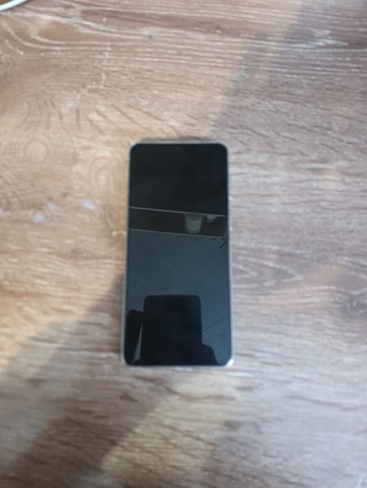 Продаю Samsung s21+