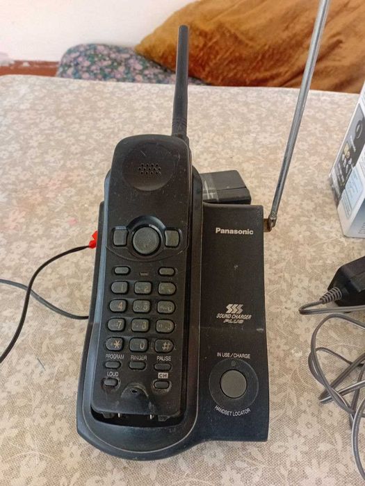 радиотелефон Panasonic KX-TC2106UA.