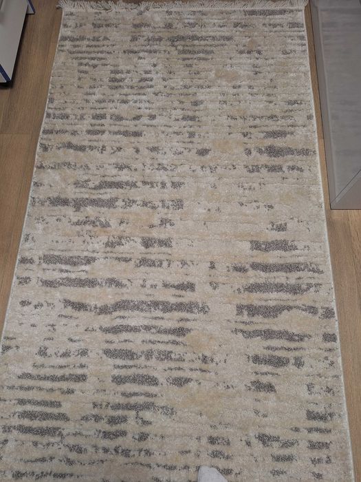 Килимче  с ресни