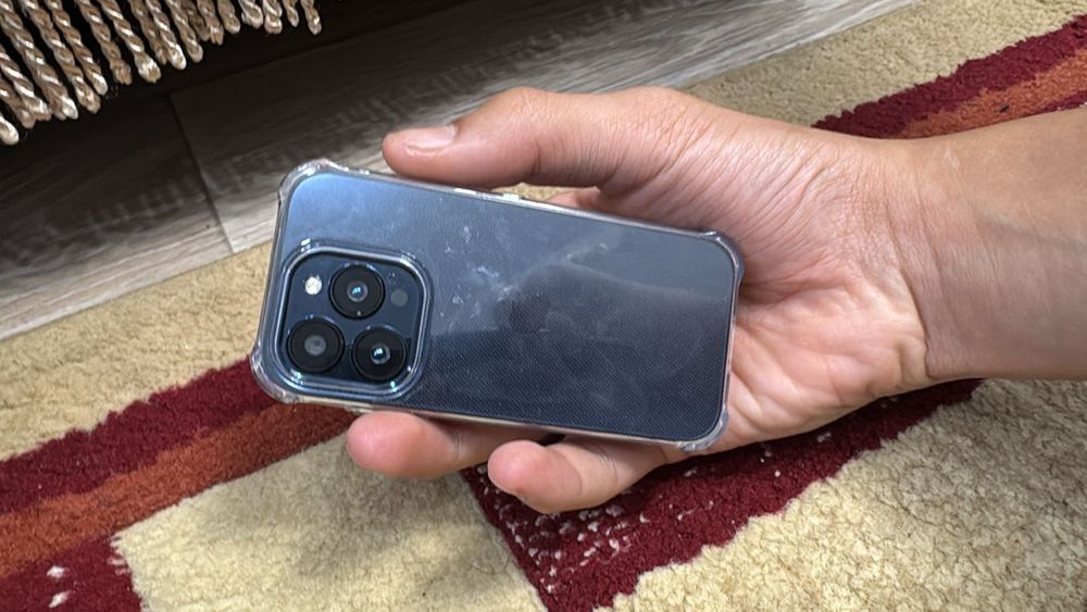 Продам айфон 16 про мах мини