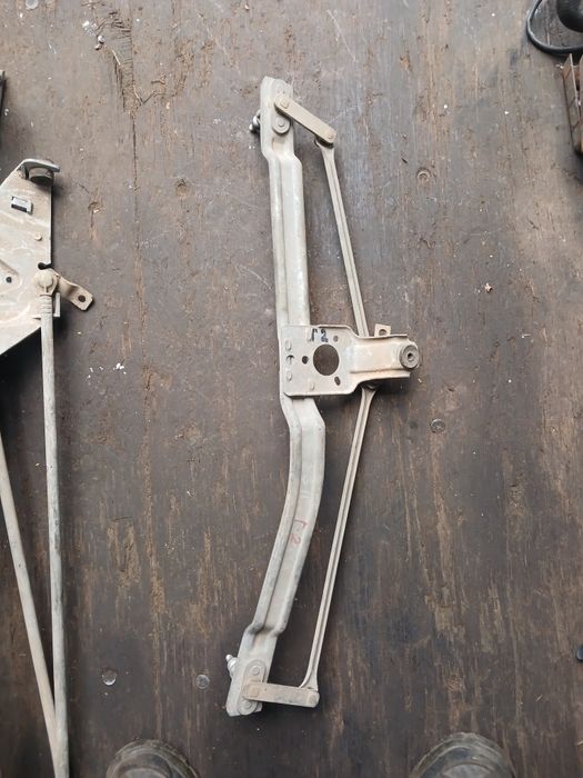 Трапеция дворников Фольксваген Гольф2