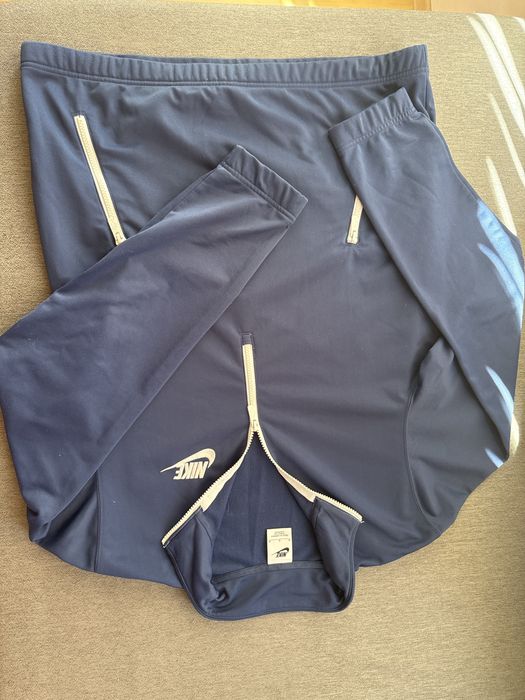 Спортен Екип Найк