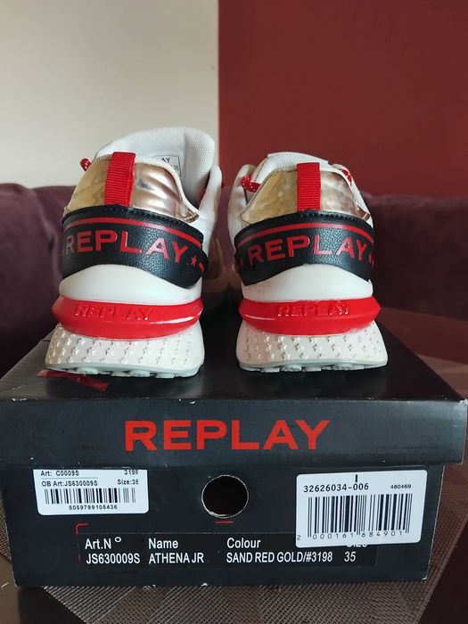 Сникърси Replay