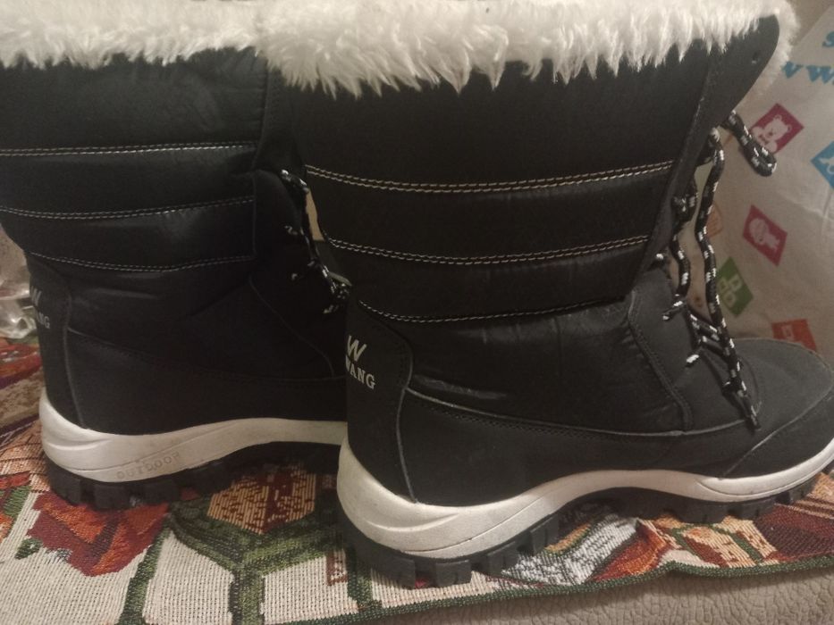 Зимни боти с пух