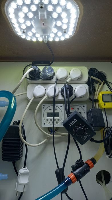 Продам аквариум заводской