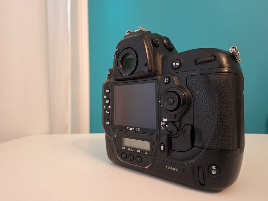 Vand Nikon D3 (fara obiectiv) - 200k cadre - calibrat si curatat