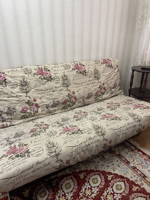 Диван в гостинную или спальню