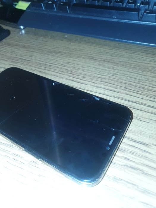 Iphone 12 pro max vând sau schimb