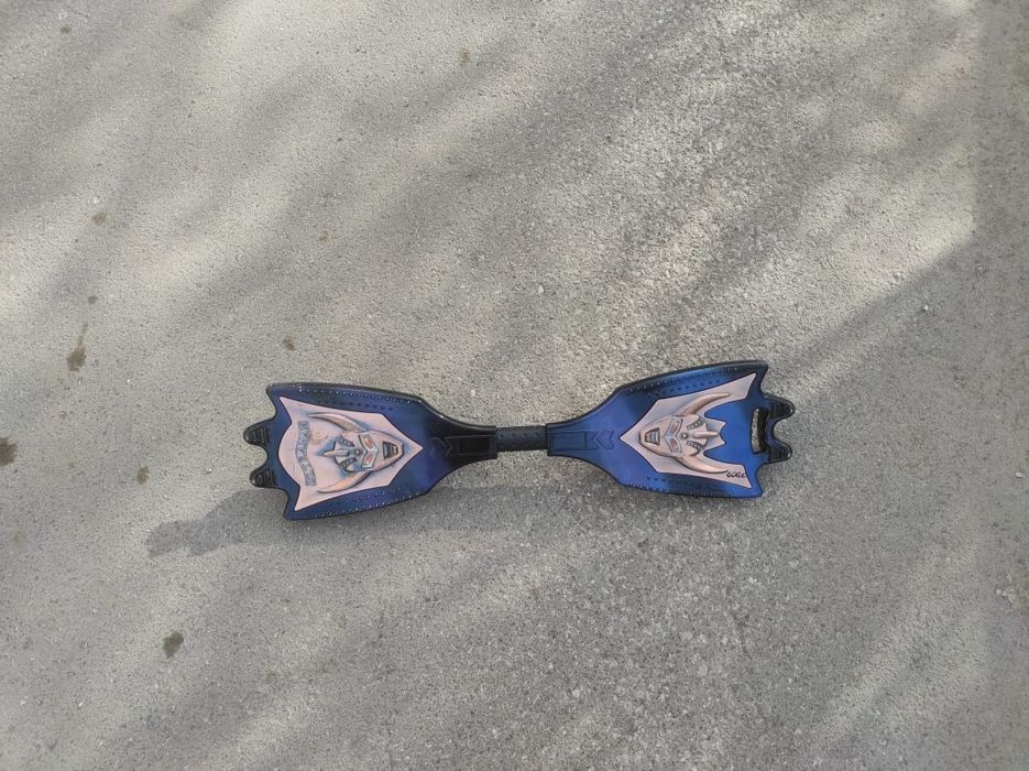 Продаю скейт на 2ух колесах