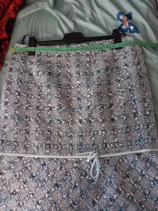 Vand costum si un sacou elegant