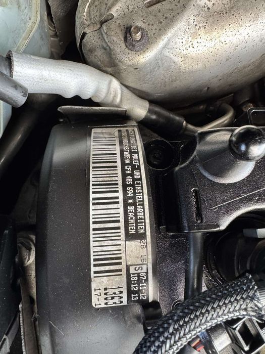 Фолксваген Туран 2.0 тди 2014год