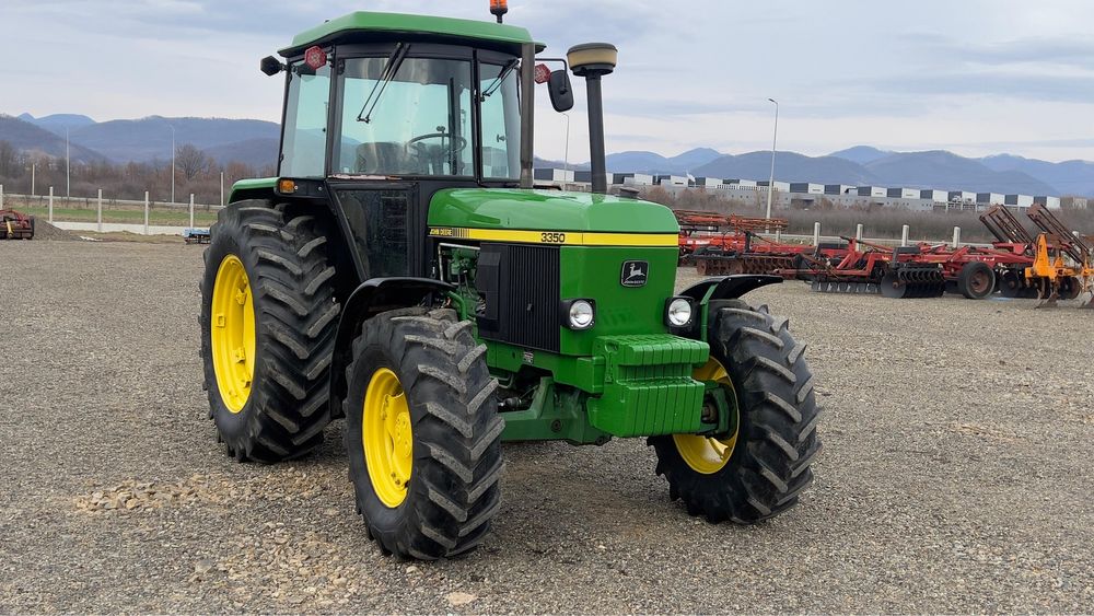 Tractor John Deere 3350