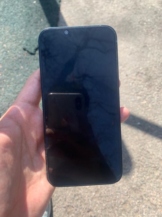 iPhone 14 продается