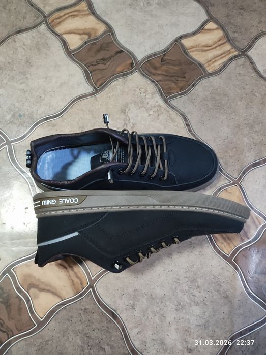 туфли классические кроссовки новые