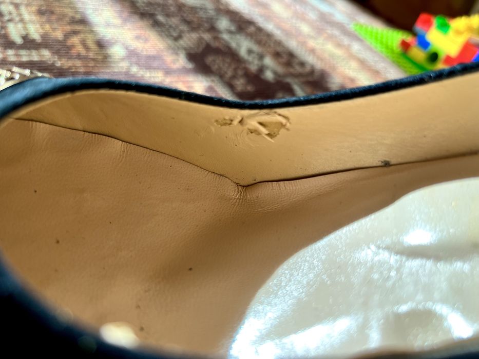 Италиански обувки със златен ток