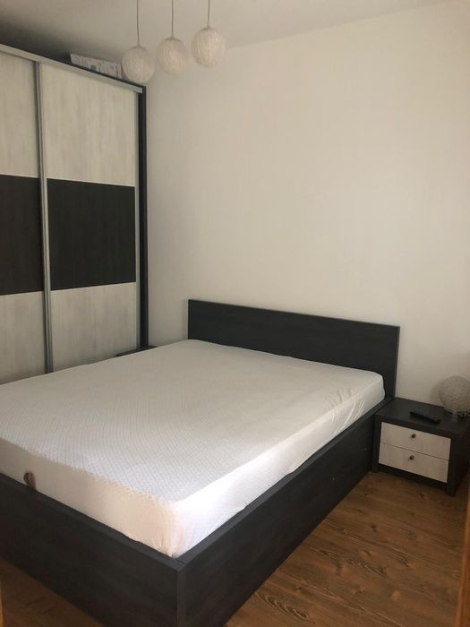 Apartament cu 2 camere de închiriat