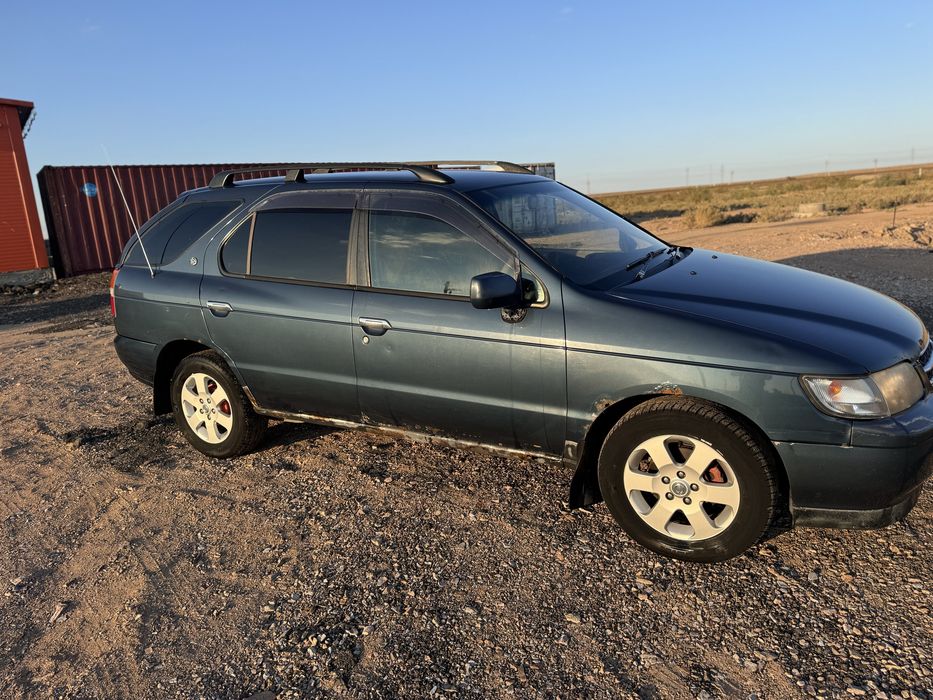 Продам Nissan Rnessa