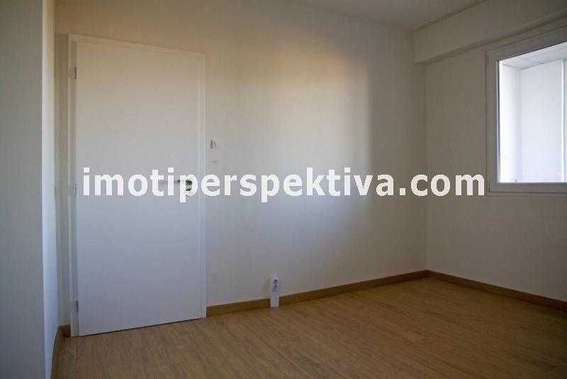 Продава се Тристаен апартамент в Пловдив, Кючук Париж - 64 кв.м за 1532 €/кв.м - Снимка #12