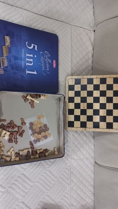 Продам настольные игры.