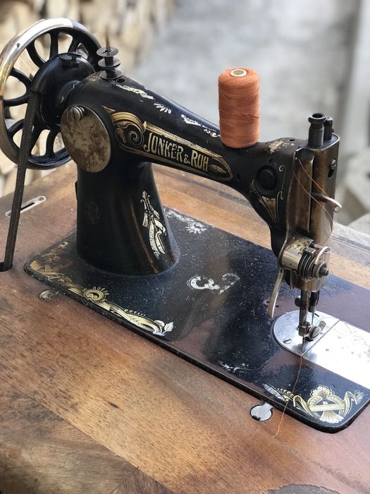 Стара шевна машина