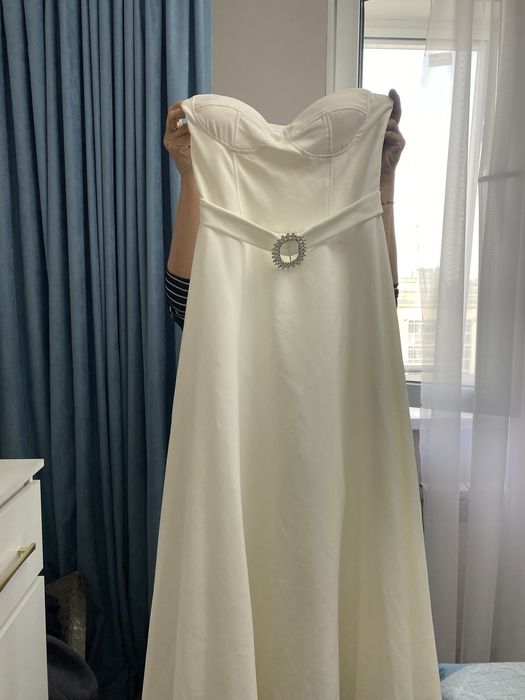 Белое платье на вечер