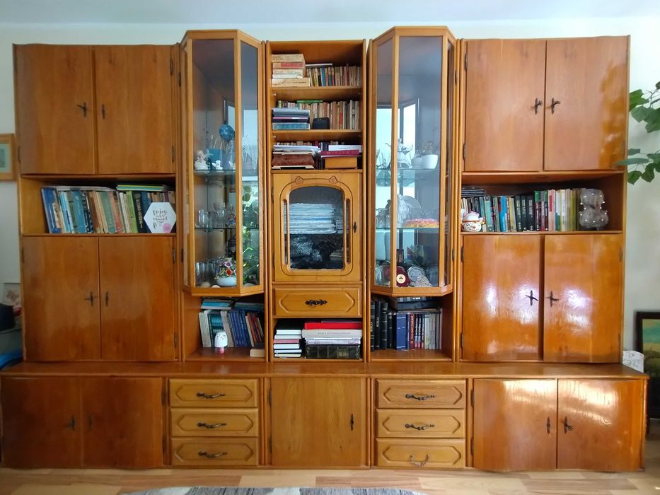 Vând mobilă sufragerie