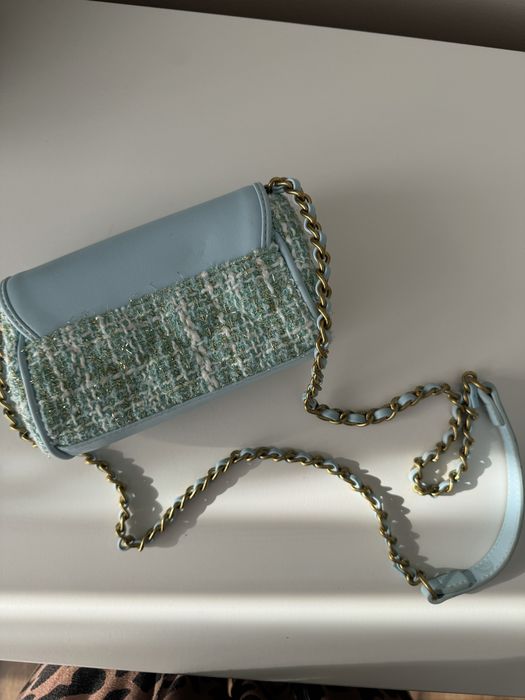 Guess Дамска чанта Danila Flap Bag