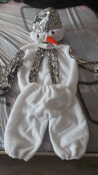 Продам новогодние костюмы