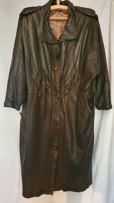 Продам женские плащи и куртки