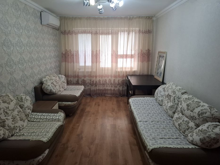В центре 2ух комнатная, сдаётся впервые.