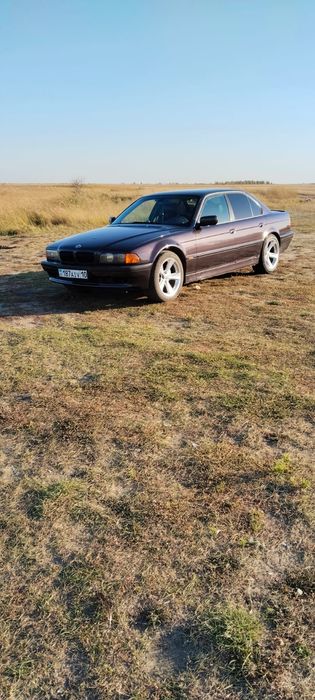 Продам BMW-7. Е-38