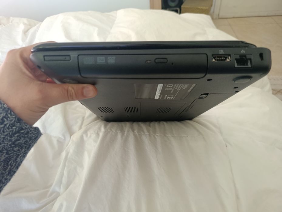 Лаптоп DELL inspiron 5010
