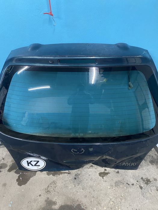 Крышка багажника Toeta Spacio