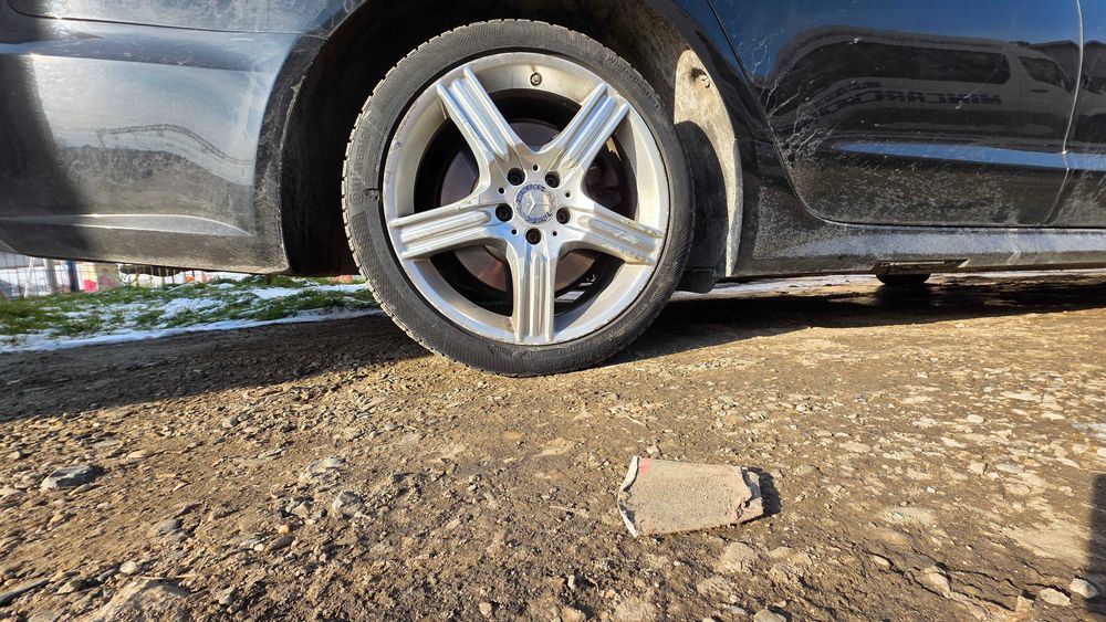 Jante Originale Mercedes 18" + Anvelope Iarnă (E-Class, C-Class)