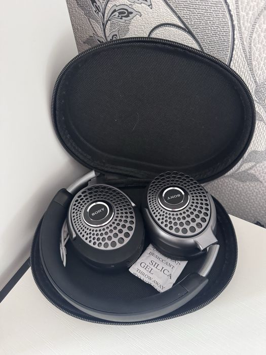 Наушники без проводные