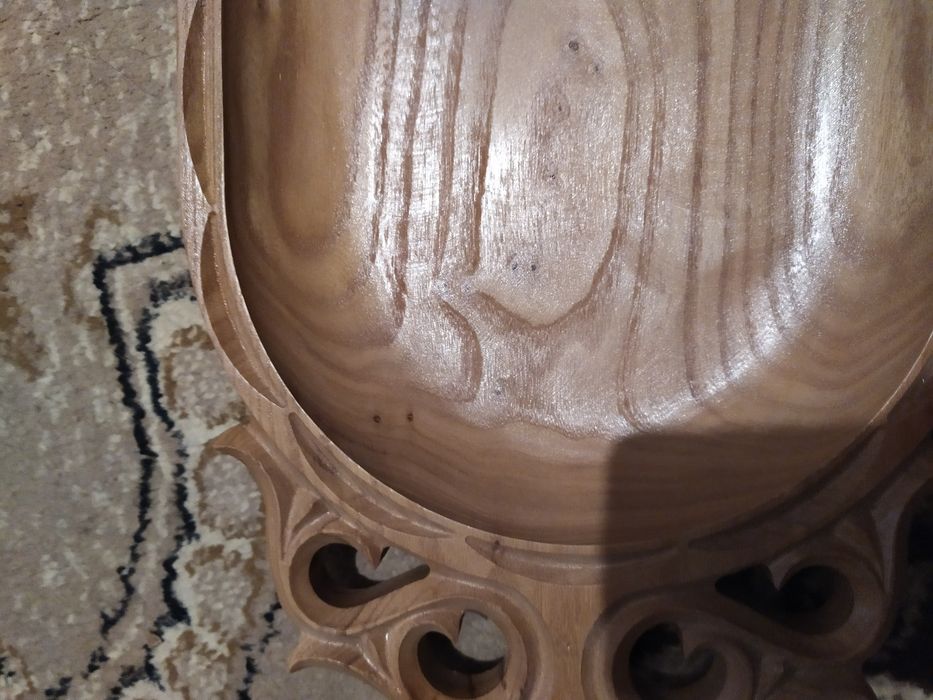 Продам деревянное блюдо.