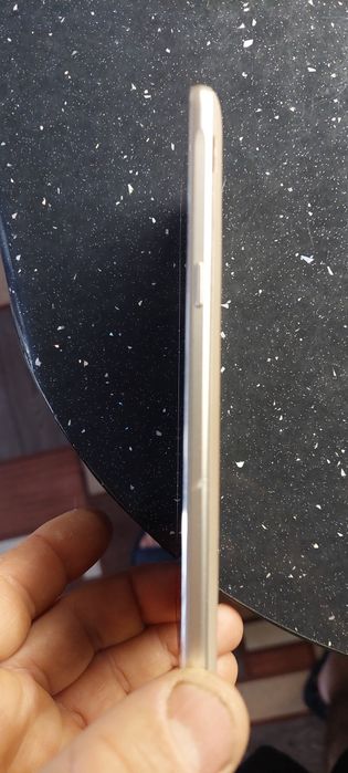 Телефон SAMSUNG.