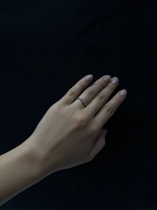 Бриллиантовое  белок кольцо/Ortalyq