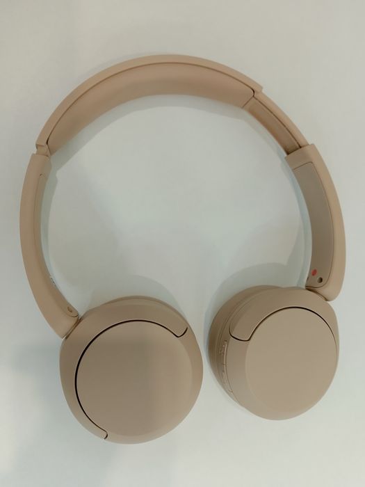 Продам наушники Sony WH-CH520 бежевый