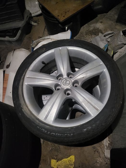 Продам диски от лексус gs r18