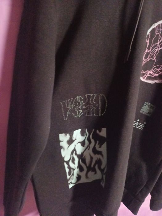 Черен мъжки суитшърт с качулка тип "hoodie"