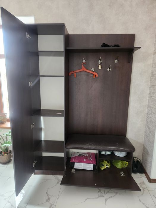 Продаём шкаф для прихожей