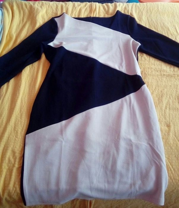 Продам платье аvon