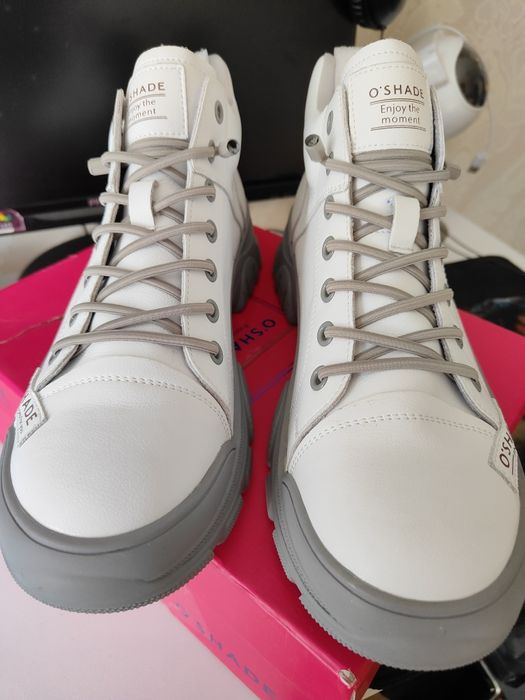 Продам ботинки весна - осень