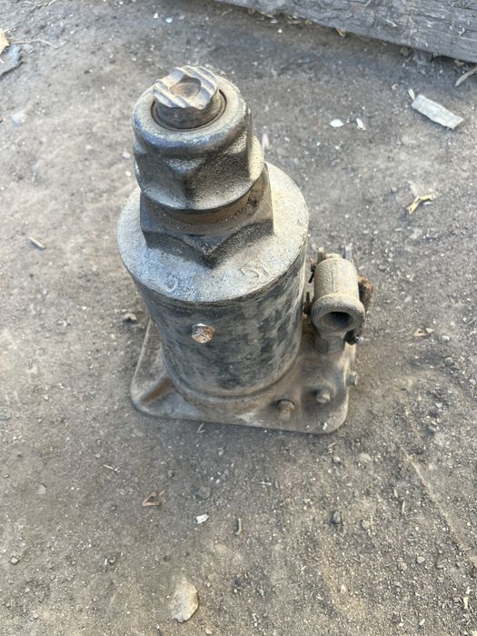 Домкрат 5 тонник грузовой